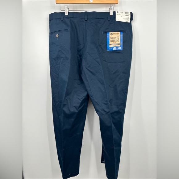 Haggar Mens Work To Weekend Khaki Pants Size 40W 30L Blue Classic Fit - Picture 4 of 4